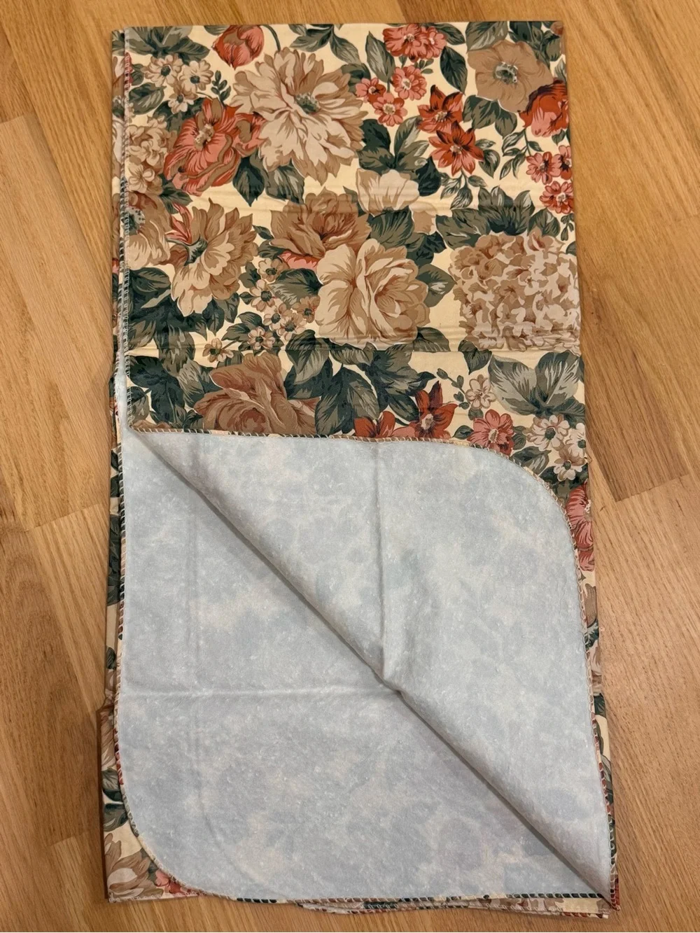 VTG Classic Collections |flannel-backed vinyl square tablecloth 52”